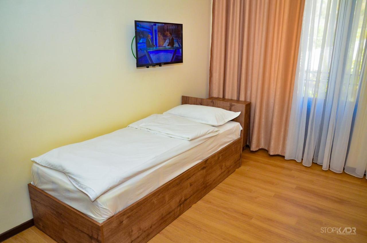 Asour Hotel Goris Zewnętrze zdjęcie